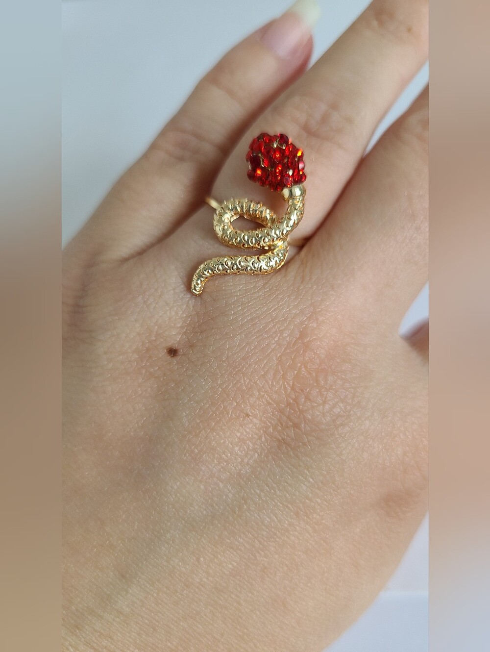 Vintage Costume Gold Tone Red Rhinestone Cluster Wavy Snake Cocktail Ring